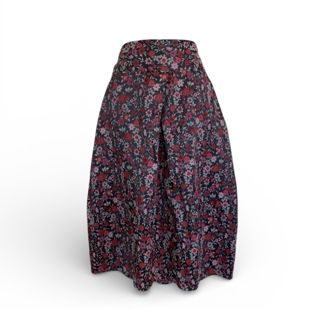 ECHAPPEES BELLES pleated floral brocade skirt, red/grey/black, side zip. M